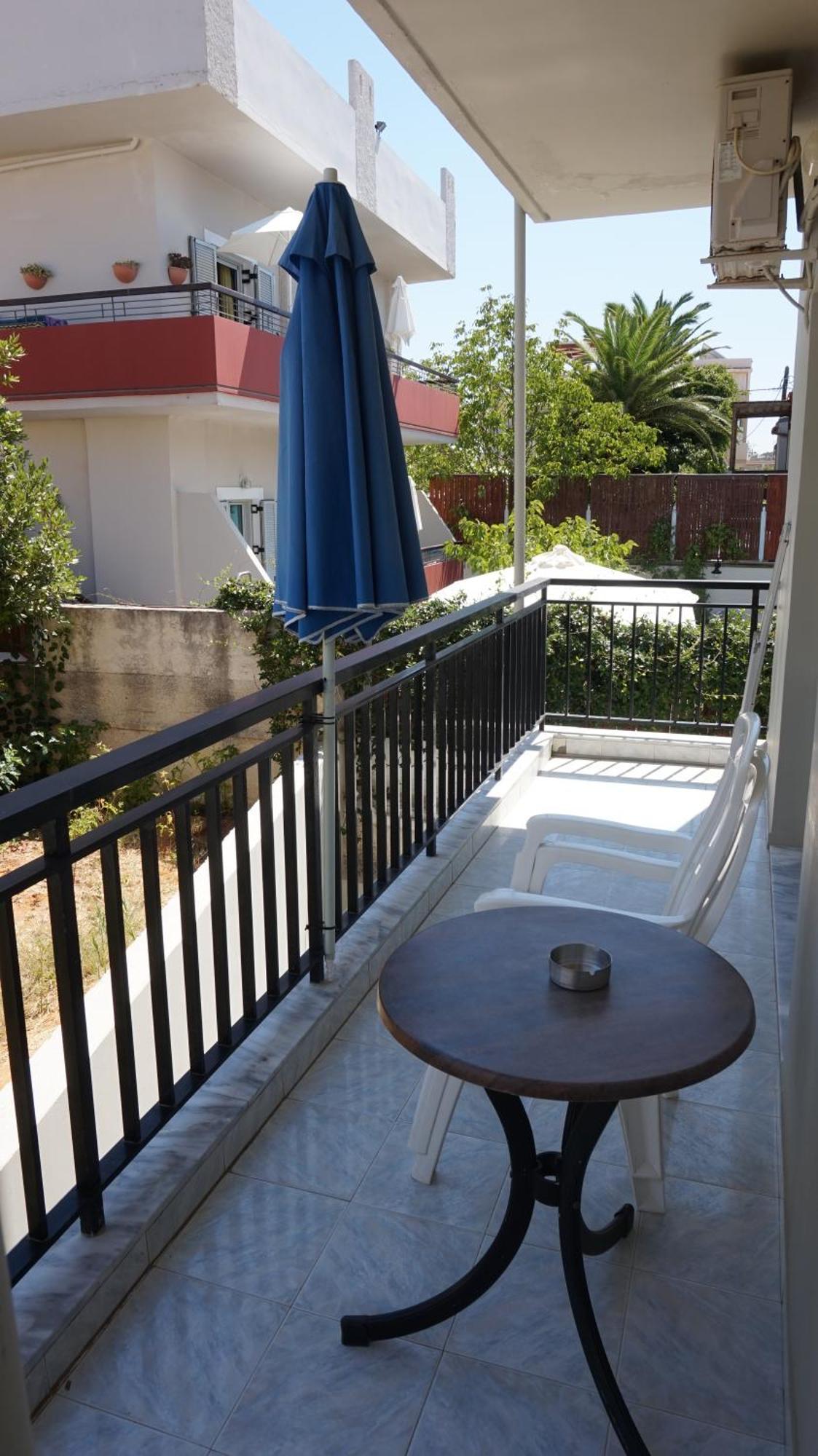 Niriis Hotel Kato Daratso Exterior photo